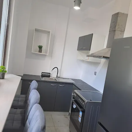 Sun And Salt Of Eleni Διαμέρισμα Πόρος